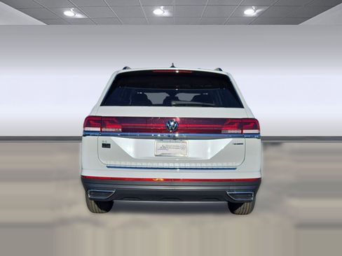 New 2026 Volkswagen Atlas SE image 9