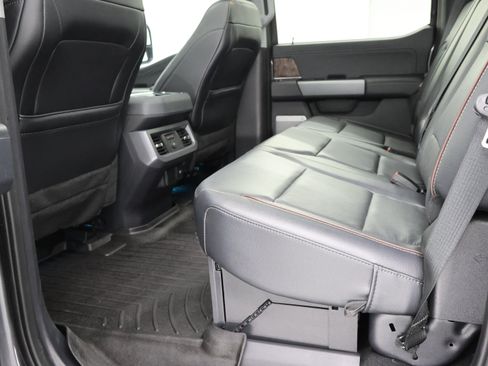 Used 2024 Ford F250 Lariat w/ Lariat Ultimate Package AWD/4WD image 9