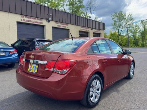 Used 2013 Chevrolet Cruze LS FWD image 6