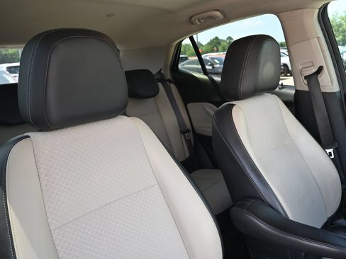 Used 2018 Buick Encore Preferred FWD image 29