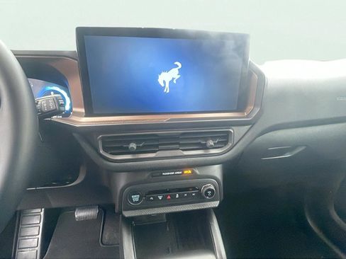 Certified 2025 Ford Bronco Sport Outer Banks w/ Outer Banks Tech Package+ AWD/4WD image 13