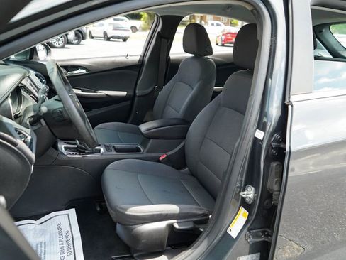 Used 2019 Chevrolet Cruze LT FWD image 6