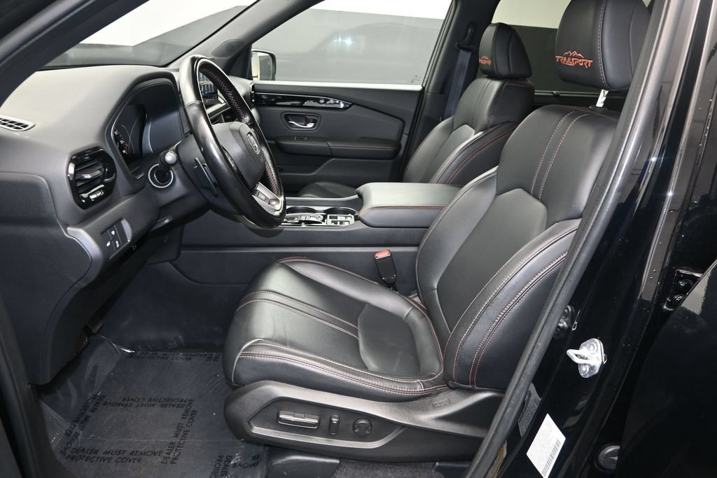 Used 2023 Honda Pilot TrailSport image 15