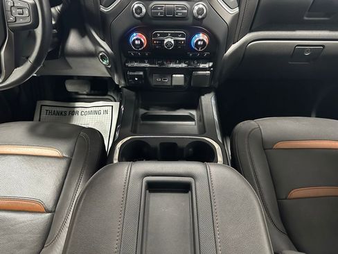Used 2022 GMC Sierra 2500 AT4 image 34