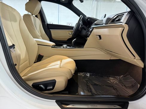Used 2018 BMW 330i 330i w/ Convenience Package image 45