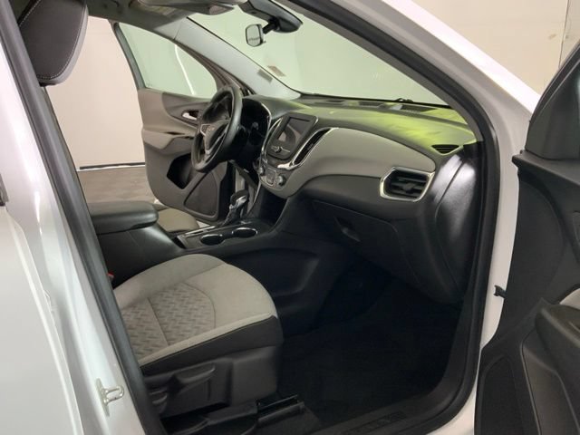 Used 2023 Chevrolet Equinox LS w/ LS Convenience Package FWD image 24