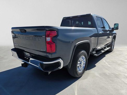 Used 2020 Chevrolet Silverado 2500 LTZ w/ LTZ Plus Package AWD/4WD image 3