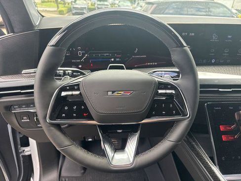 New 2026 Cadillac Escalade V AWD/4WD image 16