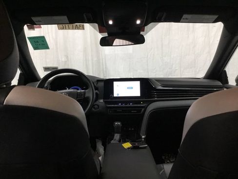 Used 2025 Toyota Camry SE FWD image 32