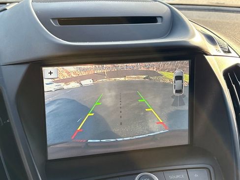 Used 2018 Ford Escape SEL image 15