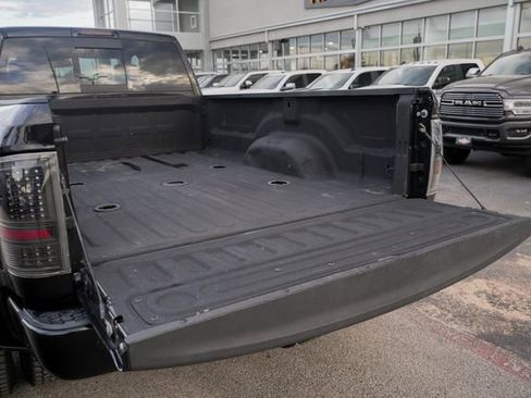 Used 2018 RAM 3500 Laramie Longhorn image 12