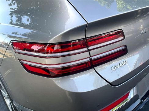 Used 2021 Genesis GV80 2.5T w/ Advanced Package 02 AWD/4WD image 30