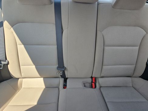 Used 2017 Hyundai Elantra Value Edition w/ Cargo Package FWD image 10