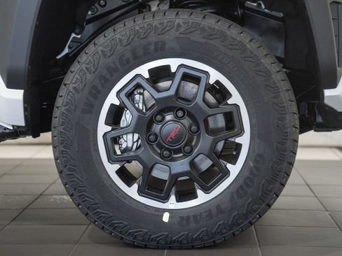 New 2026 Toyota Tacoma TRD Off-Road AWD/4WD image 16