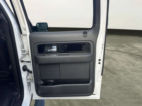 Used 2014 Ford F150 Limited image 16