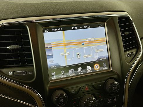 Used 2017 Jeep Grand Cherokee Limited w/ Trailer Tow Group IV AWD/4WD image 22