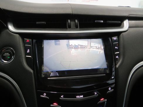 Used 2018 Cadillac XTS Luxury image 19