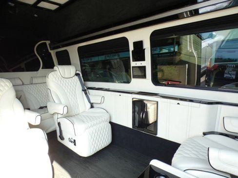 Used 2019 Mercedes-Benz Sprinter 170 image 24