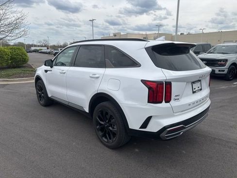 Used 2022 Kia Sorento SX image 4