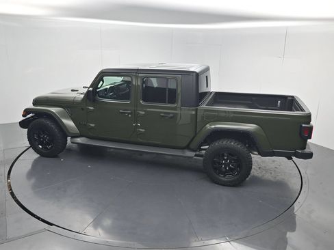 Used 2021 Jeep Gladiator Sport AWD/4WD image 49