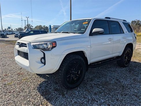 Used 2024 Toyota 4Runner SR5 Premium image 7