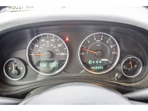 Used 2018 Jeep Wrangler Unlimited Sport S AWD/4WD image 34