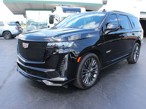 Used 2023 Cadillac Escalade V AWD/4WD image 19