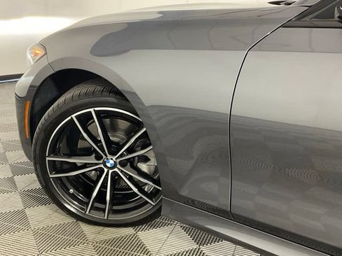 Used 2021 BMW 330i xDrive Sedan w/ M Sport Package AWD/4WD image 32