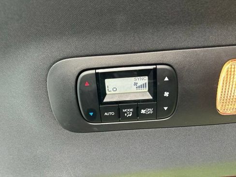 Used 2025 Honda Odyssey Sport-L image 47