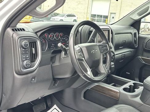 Certified 2021 Chevrolet Silverado 1500 LT Trail Boss image 5