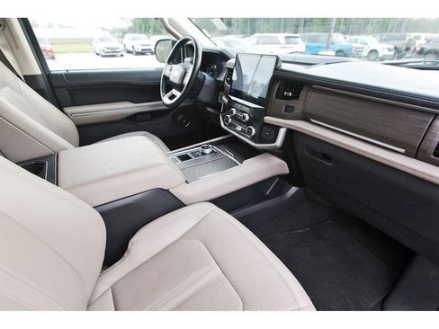 Certified 2024 Ford Expedition Max Limited image 31
