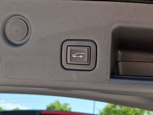 Used 2020 Chevrolet Equinox LT AWD/4WD image 30