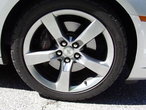 Used 2010 Chevrolet Camaro SS w/ RS Package RWD image 16
