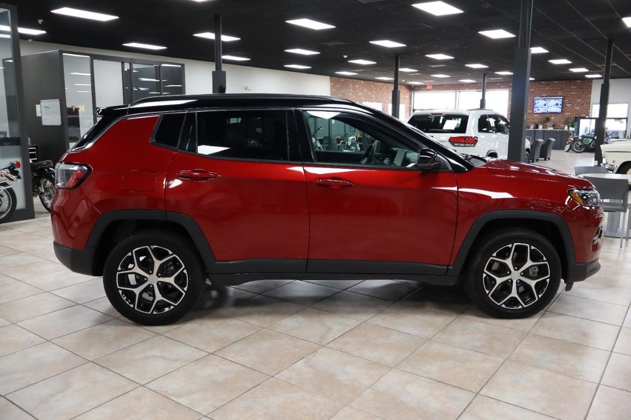 Used 2024 Jeep Compass Limited AWD/4WD image 6