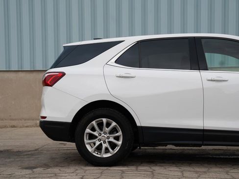 Used 2019 Chevrolet Equinox LT image 12