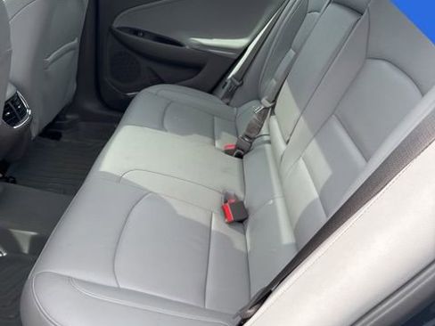 Used 2019 Chevrolet Malibu LT w/ Leather Package image 10