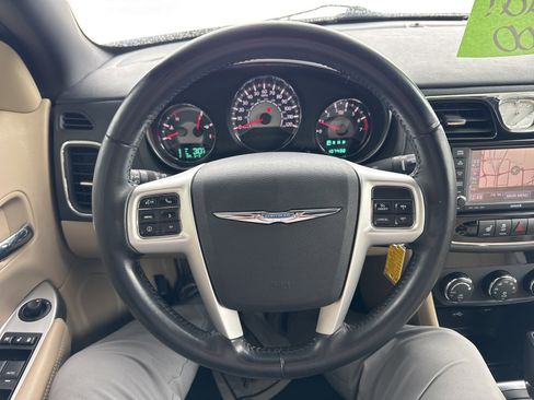 Used 2012 Chrysler 200 Limited image 23