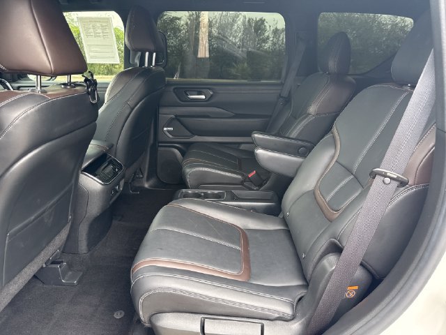 Certified 2025 Nissan Armada SL w/ Captain's Chari Seat Package RWD image 11