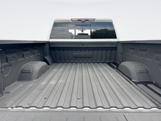 Used 2020 Chevrolet Silverado 2500 High Country w/ Technology Package AWD/4WD image 24