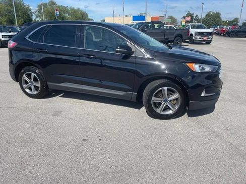Used 2019 Ford Edge SEL w/ Equipment Group 201A AWD/4WD image 2