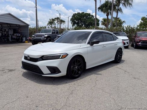 Used 2023 Honda Civic Sport image 8