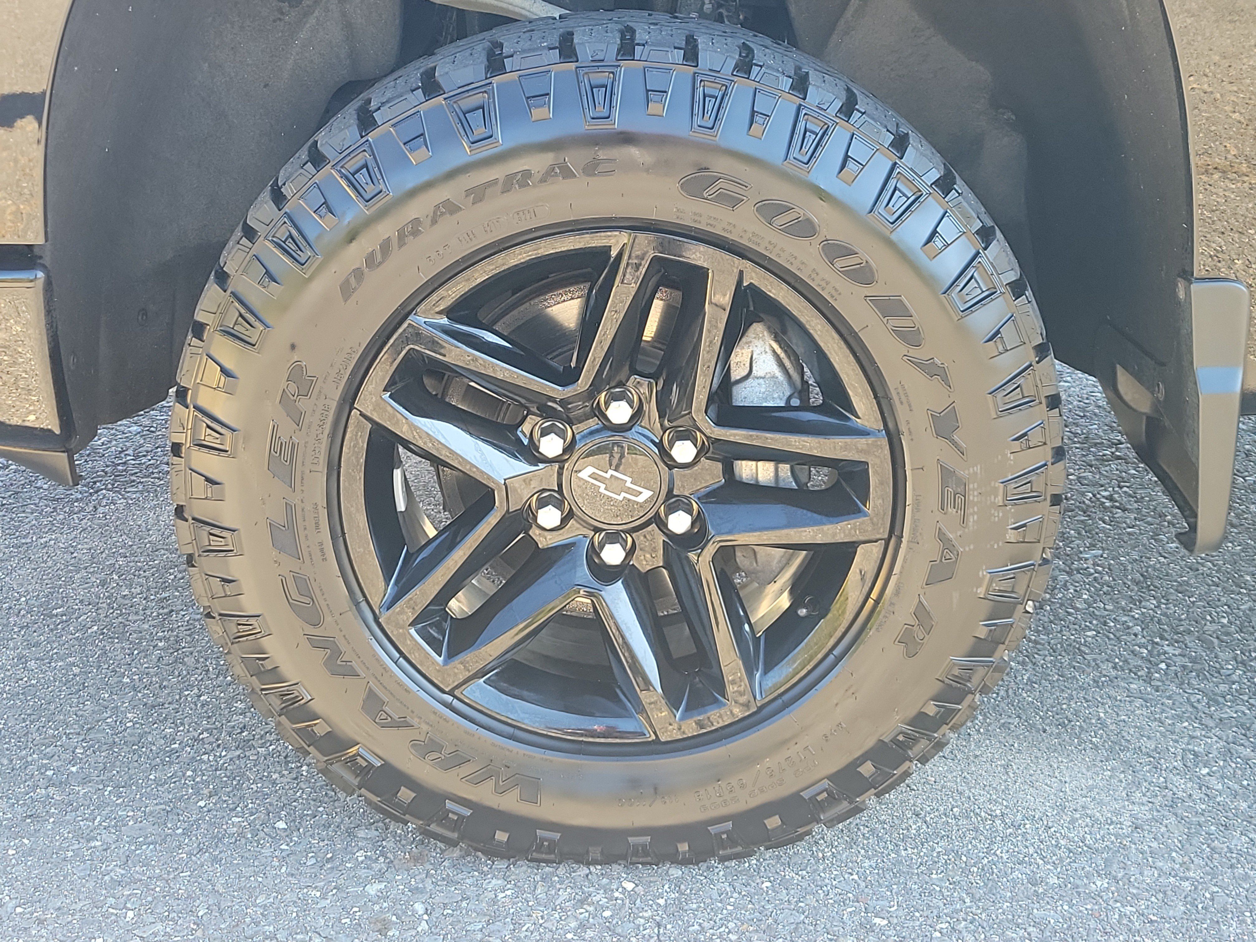 Used 2024 Chevrolet Silverado 1500 LT Trail Boss w/ Convenience Package II AWD/4WD image 12