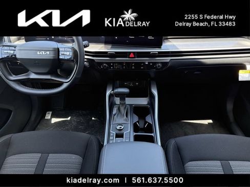 New 2026 Kia Sorento LX FWD image 12