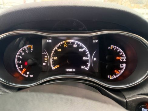 Used 2015 Jeep Grand Cherokee Limited image 12