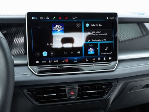 New 2026 Volkswagen Tiguan SE R-Line image 25