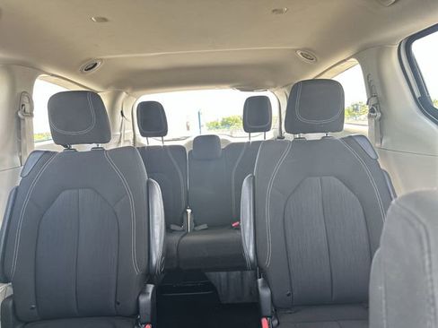 Used 2023 Chrysler Voyager LX FWD image 24