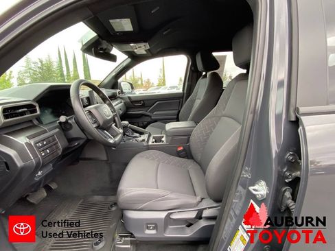 Certified 2025 Toyota Tacoma SR5 AWD/4WD image 29