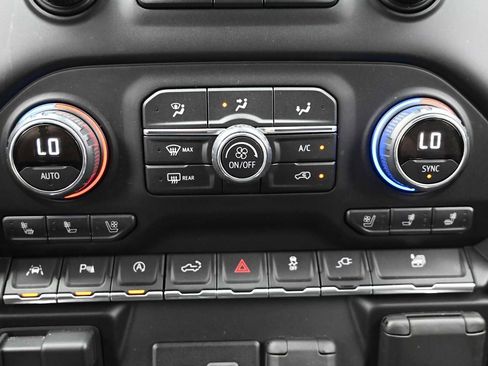 Used 2019 Chevrolet Silverado 1500 High Country AWD/4WD image 26
