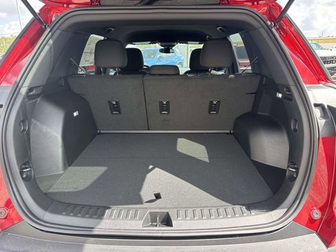 New 2026 Chevrolet Equinox LT w/ Safety and Technology Package FWD image 8