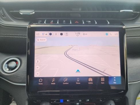 New 2025 Jeep Grand Cherokee Limited w/ Luxury Tech Group II image 6